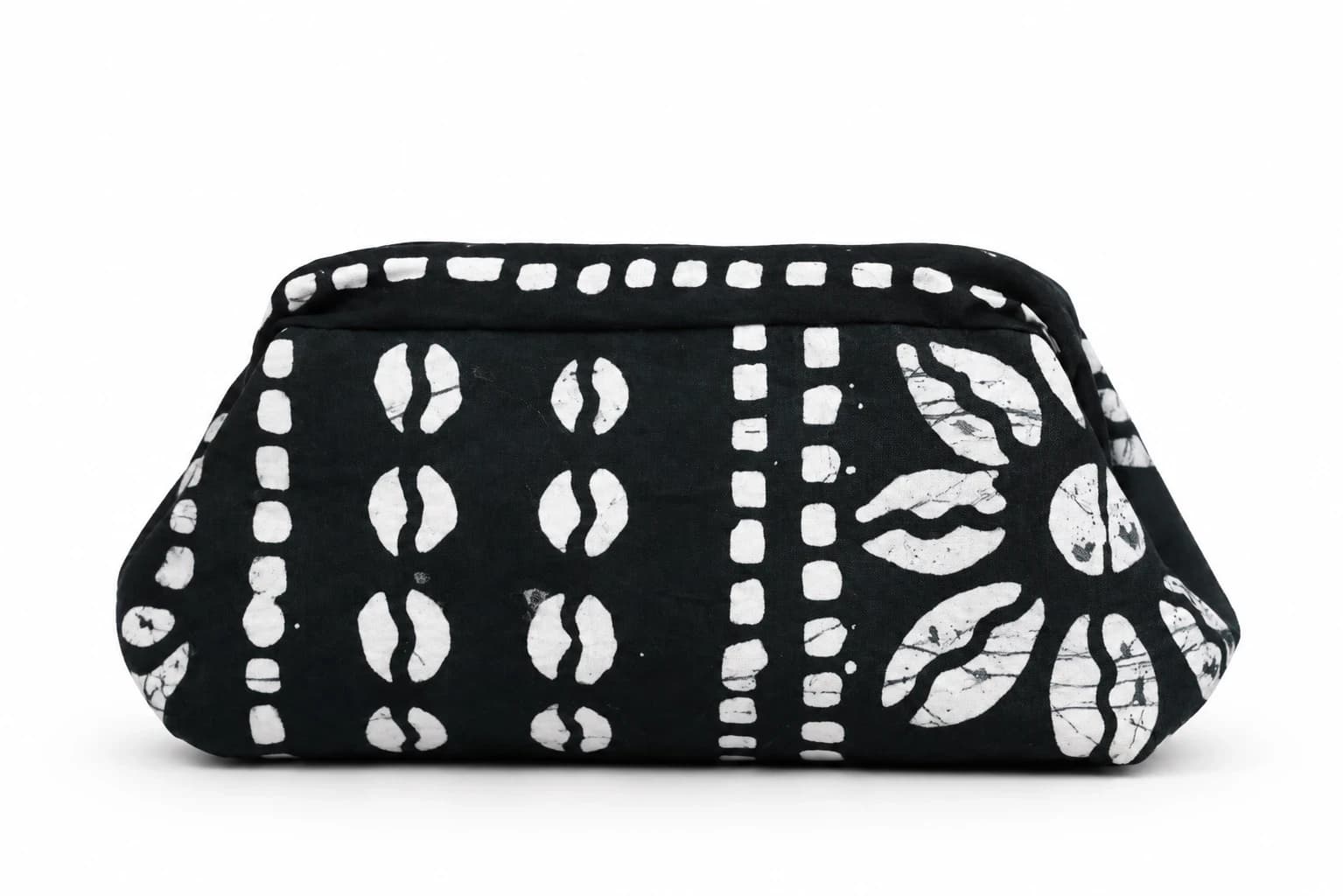 Black Ọmọlúàbí Clutch
